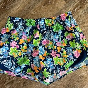 EUC- Women’s Lilly Pulitzer Disney Mickey Navy and Floral Shorts Sz Small